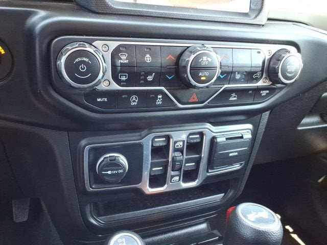 2023 Jeep Wrangler 4-Door Sahara 4x4
