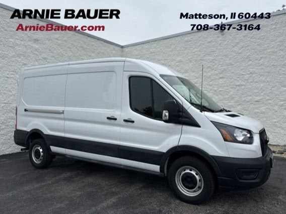 2025 Ford Transit Cargo Van T-250 148" Med Rf 9070 GVWR RWD