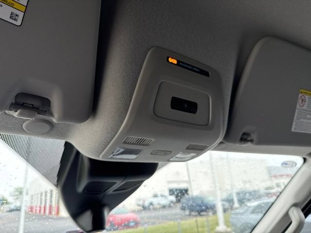 2025 Ford Transit Cargo Van T-250 148" Med Rf 9070 GVWR RWD