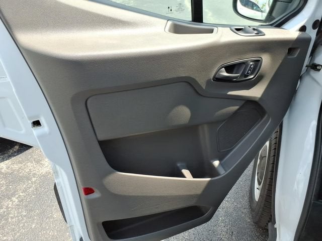 2025 Ford Transit-250 Cargo Van T-250 148" Med Rf 9070 GVWR RWD