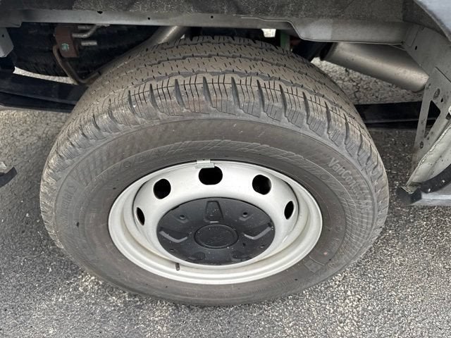 2025 Ford Transit Cargo Van T-250 148" Med Rf 9070 GVWR RWD