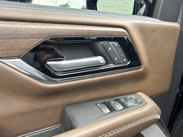 2025 GMC Yukon Denali Ultimate
