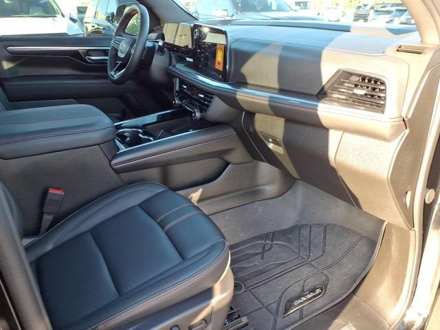 2025 Chevrolet Suburban RST