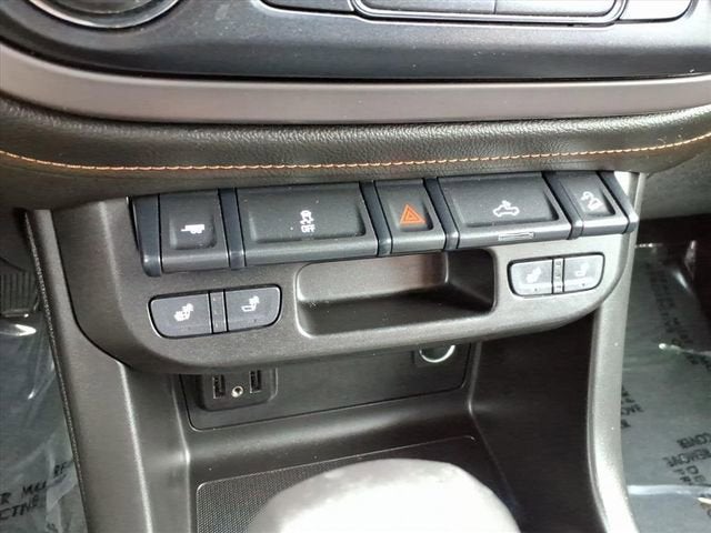 2022 GMC Canyon AT4 - Cloth