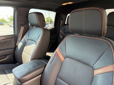 2024 GMC Canyon AT4