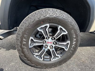 2024 GMC Canyon AT4