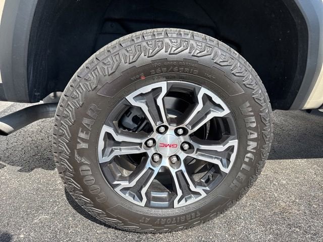 2024 GMC Canyon AT4