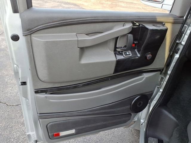 2024 GMC Savana Cargo 2500 Work Van