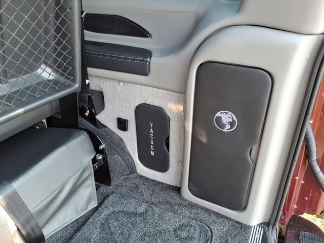 2025 GMC Savana Cargo 2500 Work Van