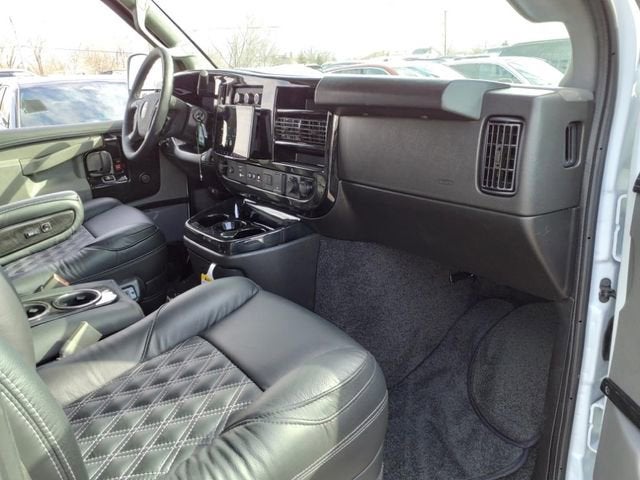 2025 GMC Savana Cargo 2500 Work Van