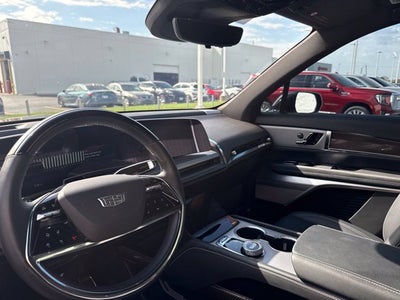 2026 Cadillac VISTIQ Luxury