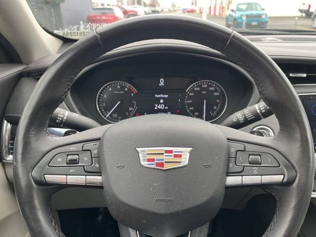 2023 Cadillac XT4 Luxury