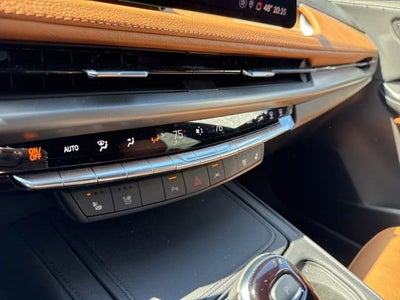 2024 Cadillac XT4 Premium Luxury
