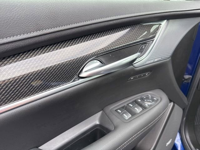 2025 Cadillac XT5 Sport