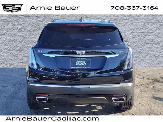 2025 Cadillac XT5 Sport