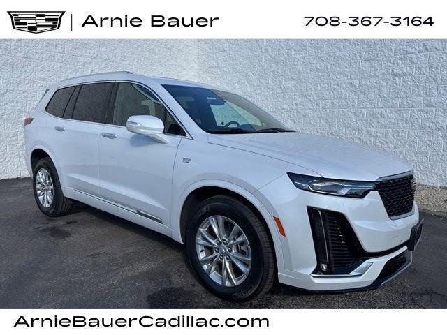 2025 Cadillac XT6 Luxury