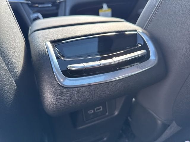 2025 Cadillac XT6 Luxury