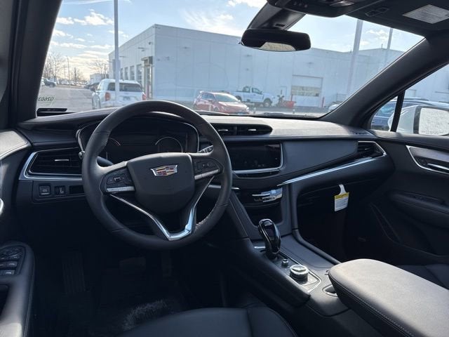 2025 Cadillac XT6 Luxury