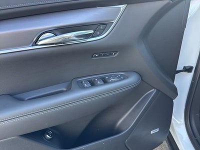 2025 Cadillac XT6 Luxury