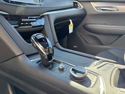 2025 Cadillac XT6 Luxury