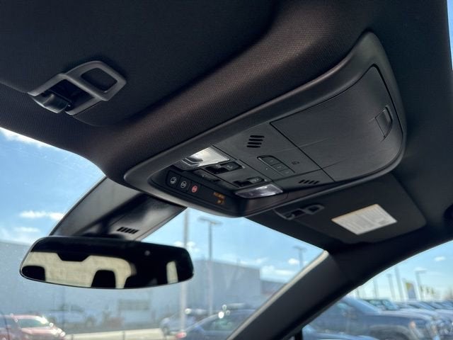 2025 Cadillac XT6 Luxury