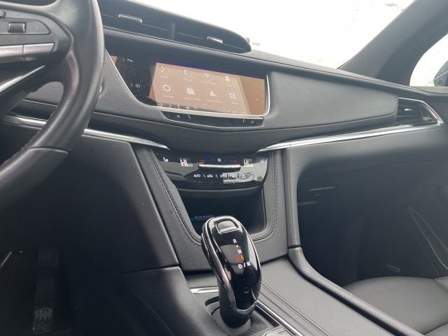 2024 Cadillac XT6 Luxury