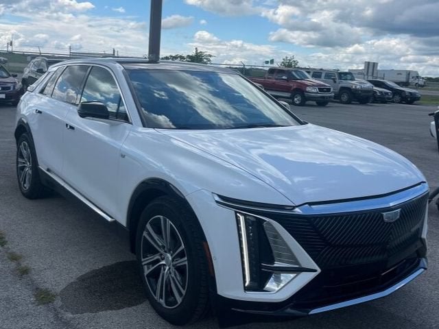 2025 Cadillac LYRIQ Luxury 1