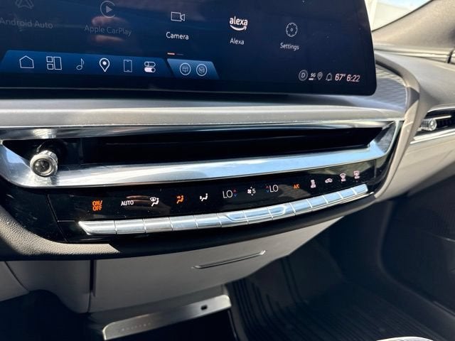 2025 Cadillac LYRIQ Luxury 1