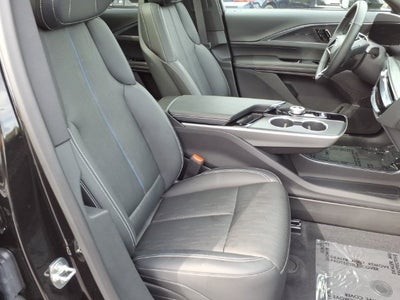 2025 Cadillac LYRIQ Luxury 1