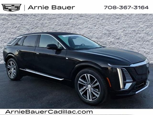 2024 Cadillac LYRIQ Luxury 1