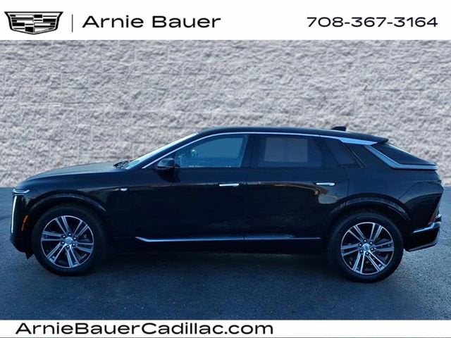 2024 Cadillac LYRIQ Luxury 1