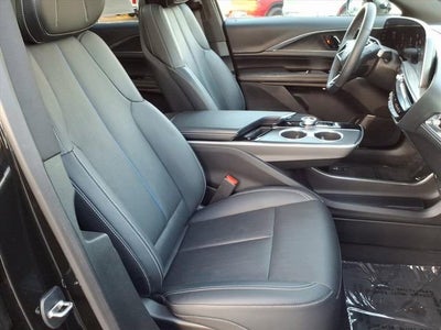 2024 Cadillac LYRIQ Luxury 1