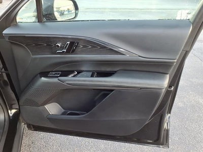 2024 Cadillac LYRIQ Luxury 1