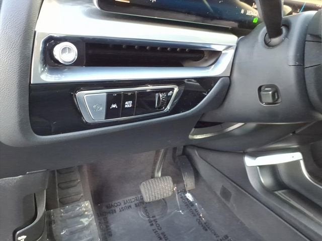 2024 Cadillac LYRIQ Luxury 1