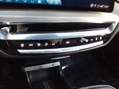 2024 Cadillac LYRIQ Luxury 1