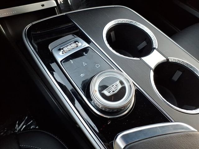 2024 Cadillac LYRIQ Luxury 1