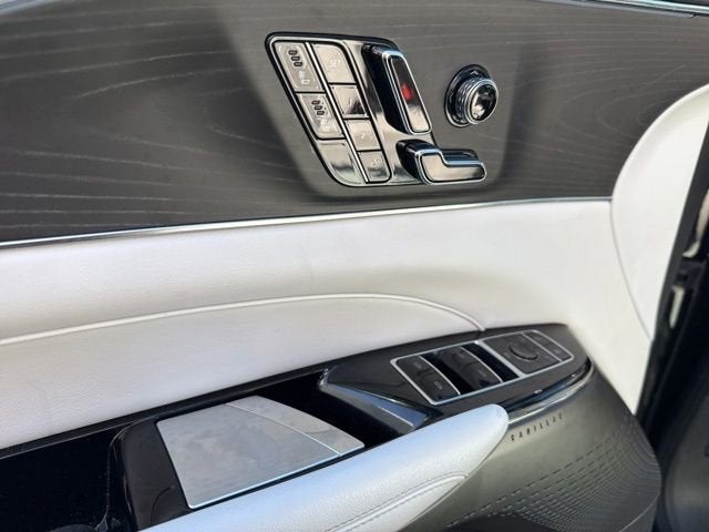 2024 Cadillac LYRIQ Luxury 1