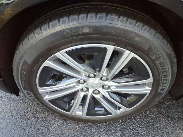 2024 Cadillac LYRIQ Luxury 1