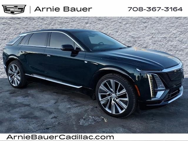 2024 Cadillac LYRIQ Luxury 3