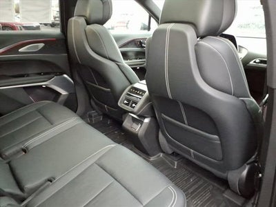 2024 Cadillac LYRIQ Luxury 3