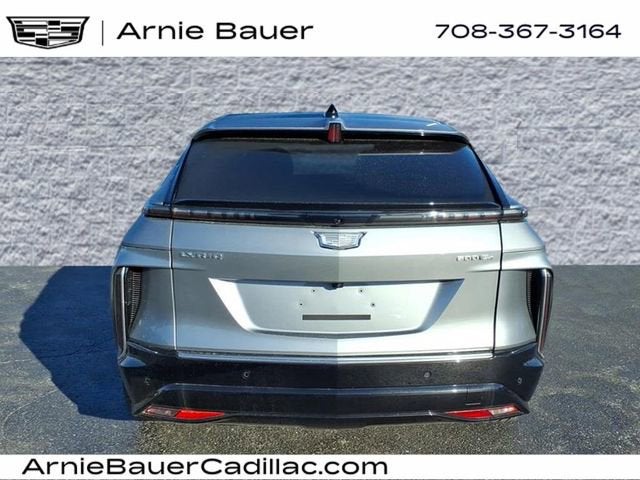 2025 Cadillac LYRIQ Luxury 3