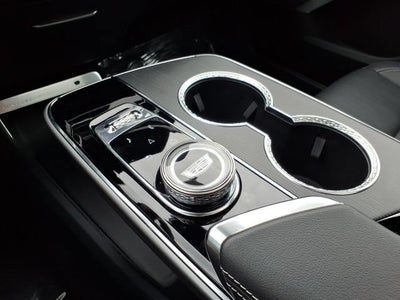 2025 Cadillac LYRIQ Luxury 3