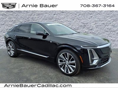 2025 Cadillac LYRIQ Luxury 3