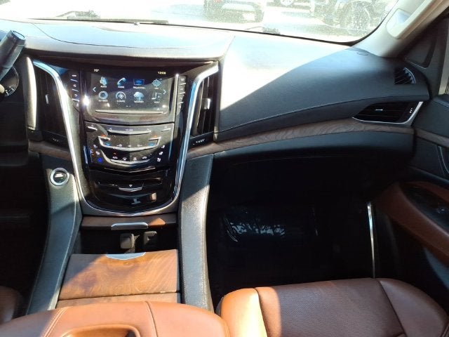 2018 Cadillac Escalade Luxury