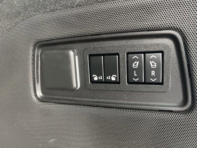 2022 Cadillac Escalade Premium Luxury Platinum