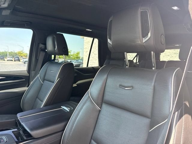 2023 Cadillac Escalade Sport