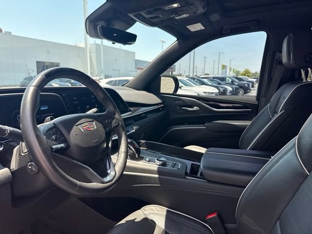 2023 Cadillac Escalade Sport