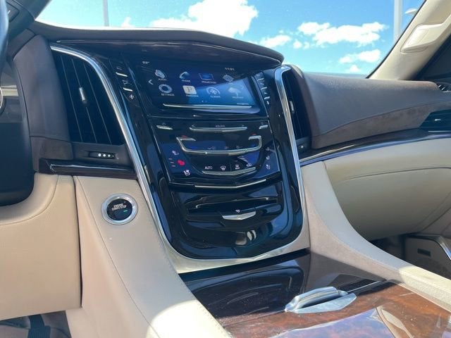 2016 Cadillac Escalade ESV Luxury Collection