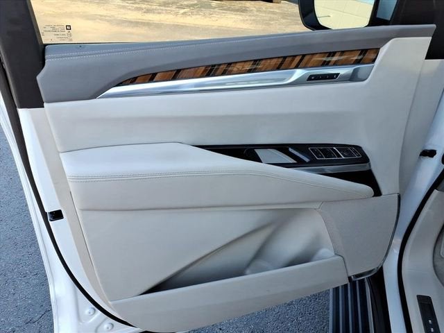 2025 Cadillac Escalade Sport Platinum