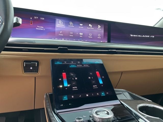 2025 Cadillac ESCALADE IQ Sport 2